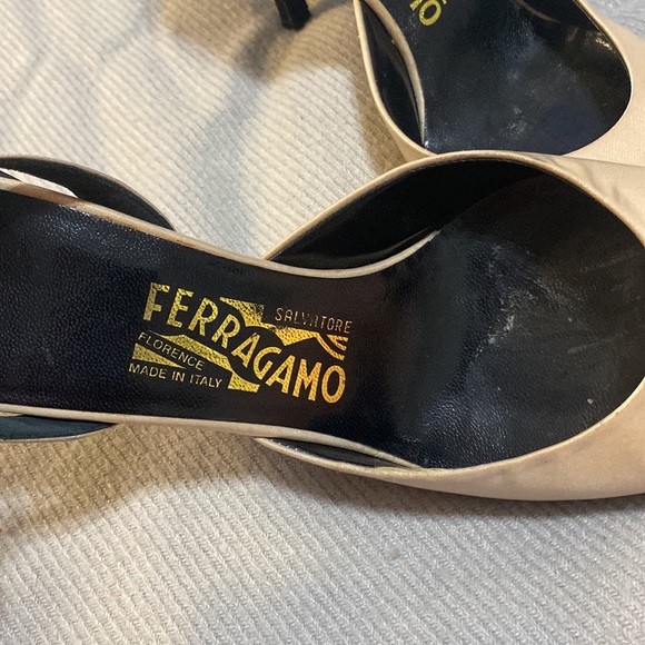 Vintage Ferragamo heels woman’s 7 - Picture 2 of 3